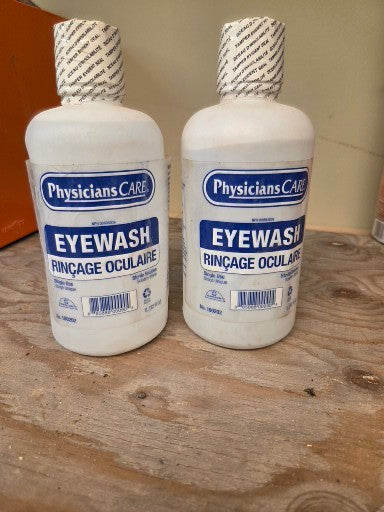 Eyewashing Fluid