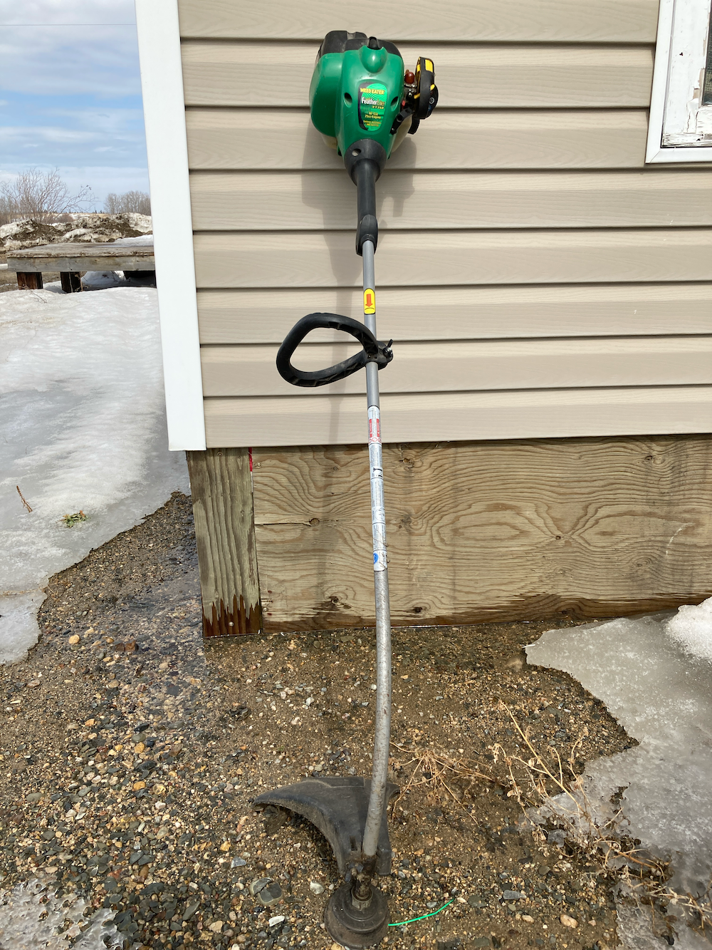 Gas Weed Eater - Featherlight Model