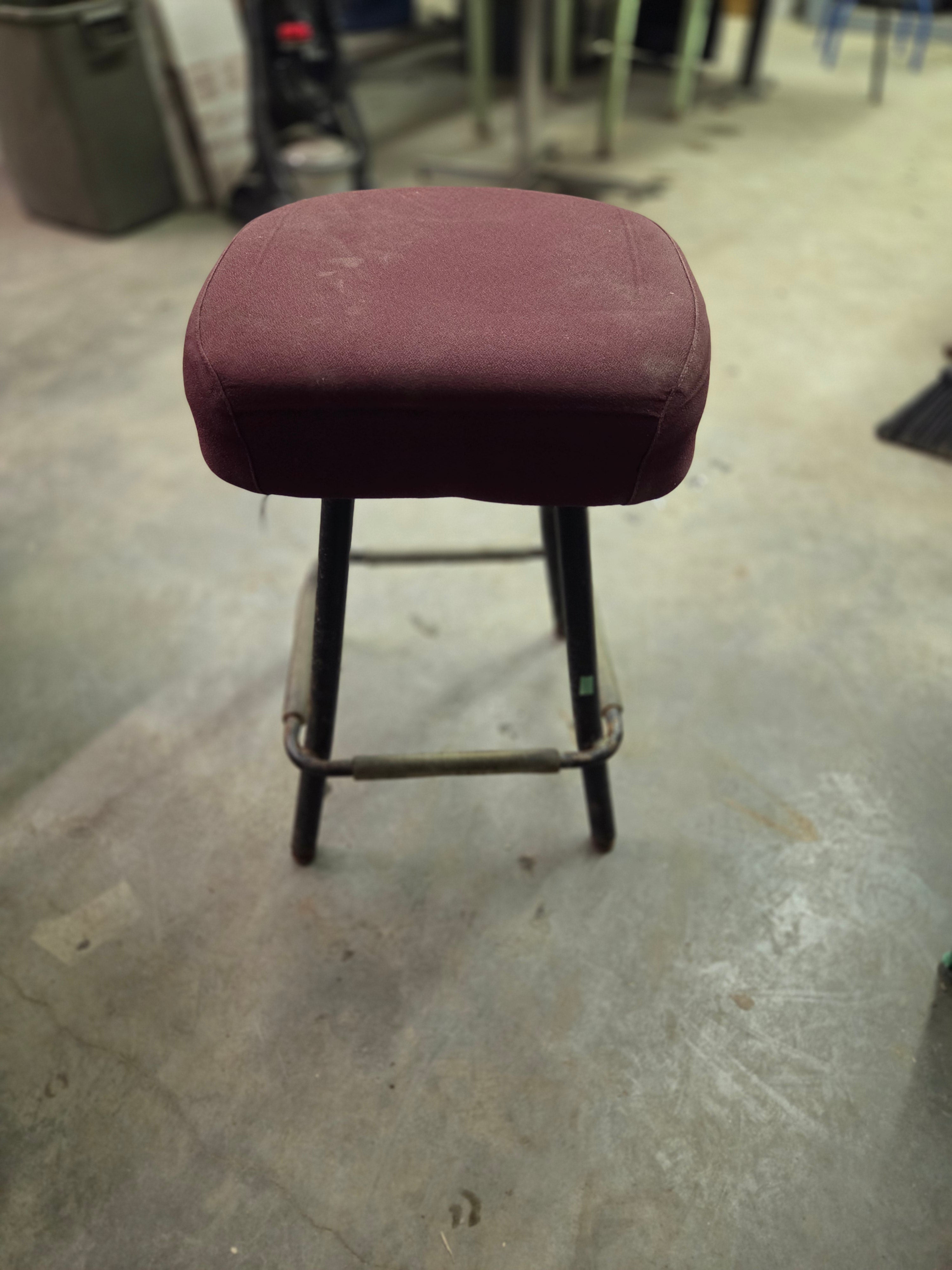 Bar stool